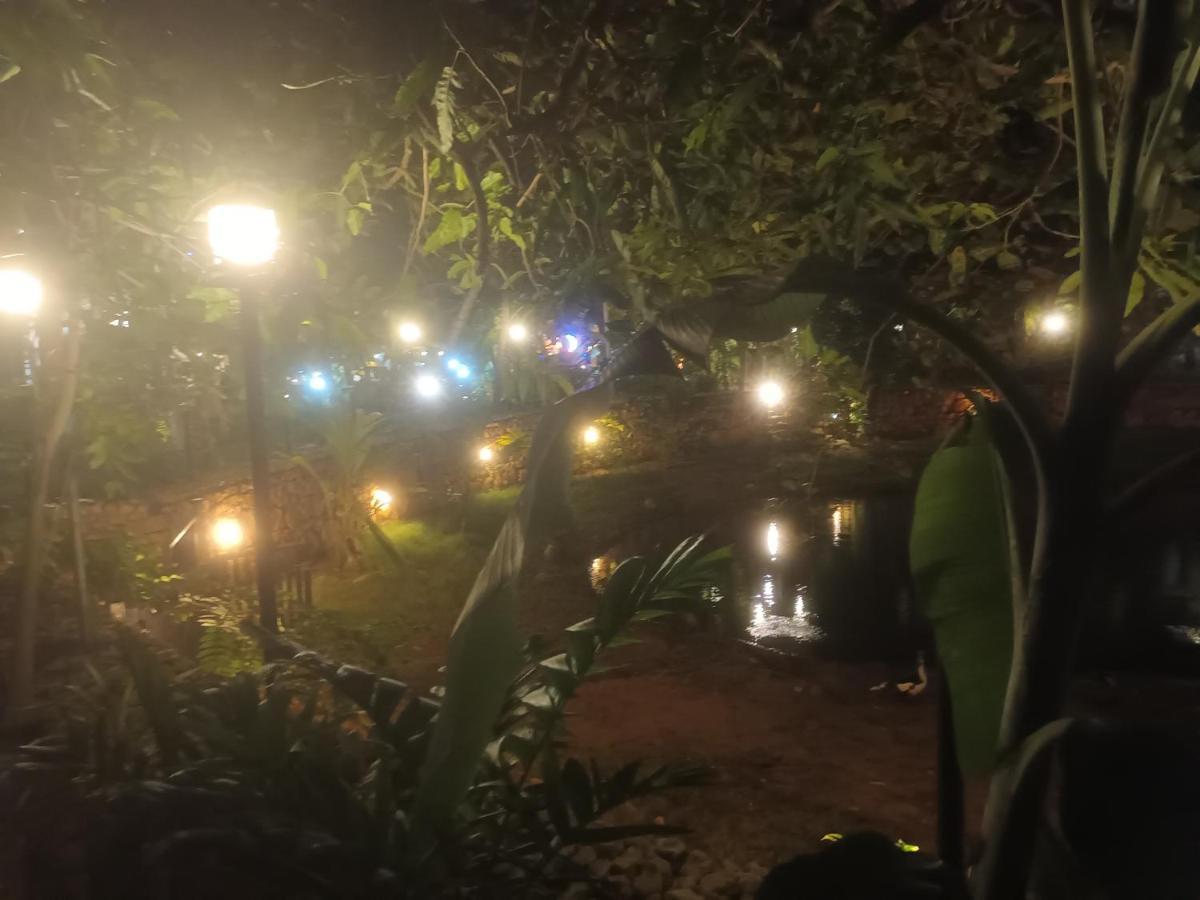 Lucky Beach Resort Trincomalee Εξωτερικό φωτογραφία