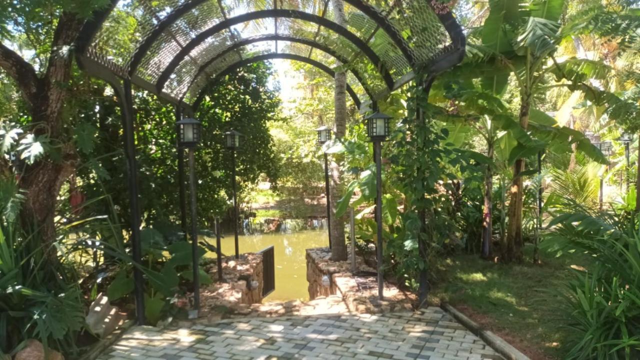 Lucky Beach Resort Trincomalee Εξωτερικό φωτογραφία