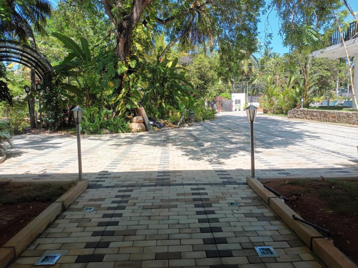 Lucky Beach Resort Trincomalee Εξωτερικό φωτογραφία