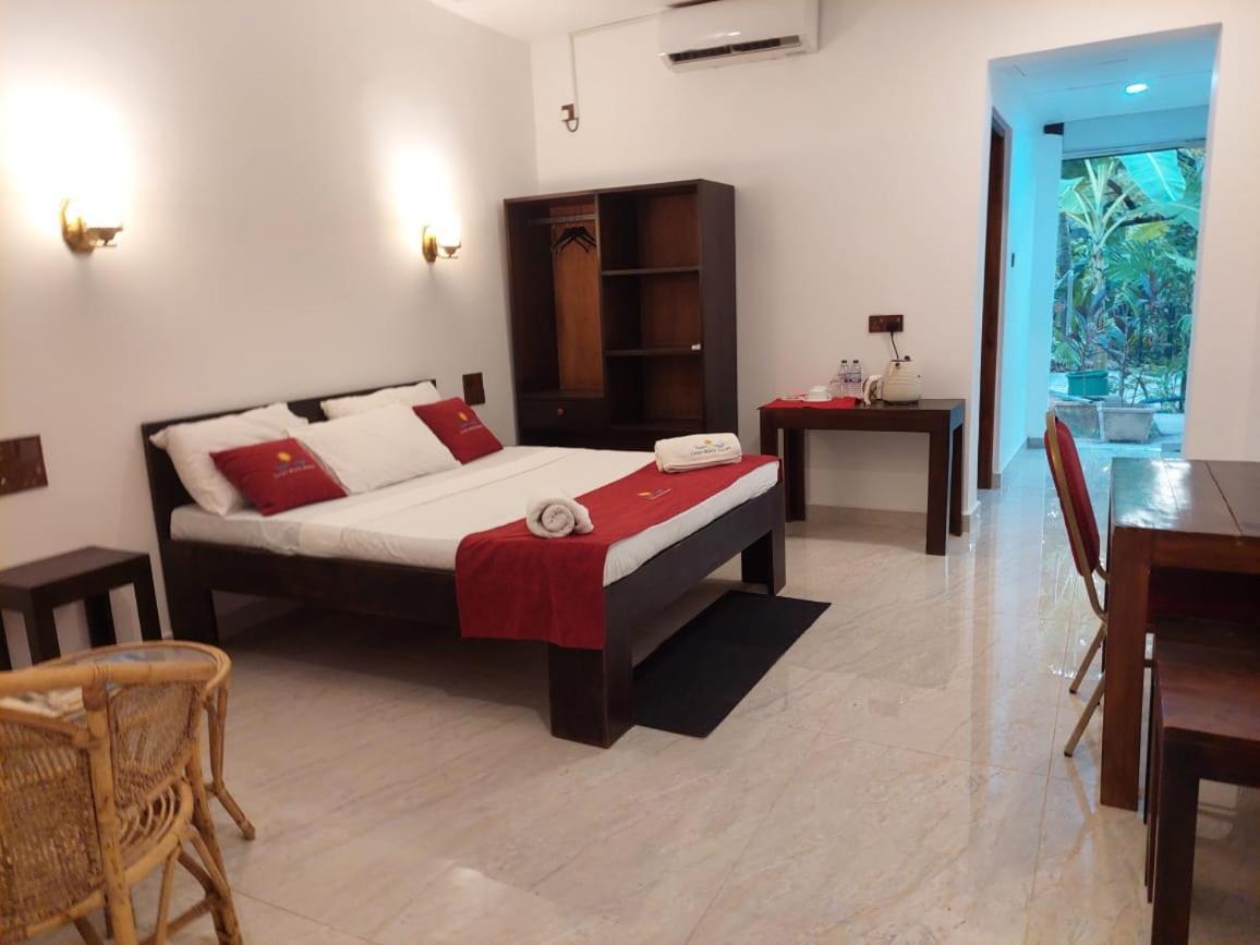 Lucky Beach Resort Trincomalee Εξωτερικό φωτογραφία