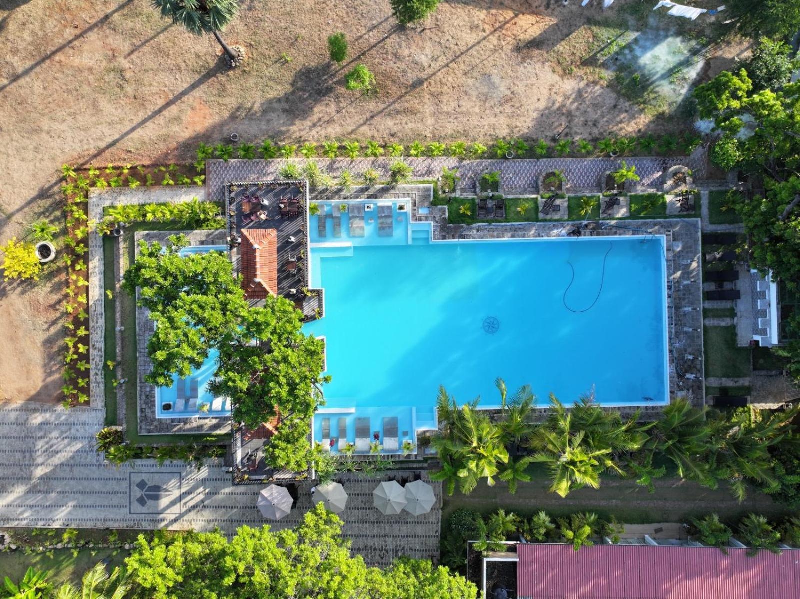 Lucky Beach Resort Trincomalee Εξωτερικό φωτογραφία